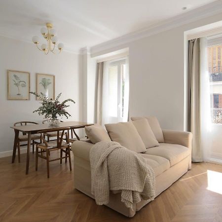 Deluxe Apartment Near Gran Via Madrid Luaran gambar
