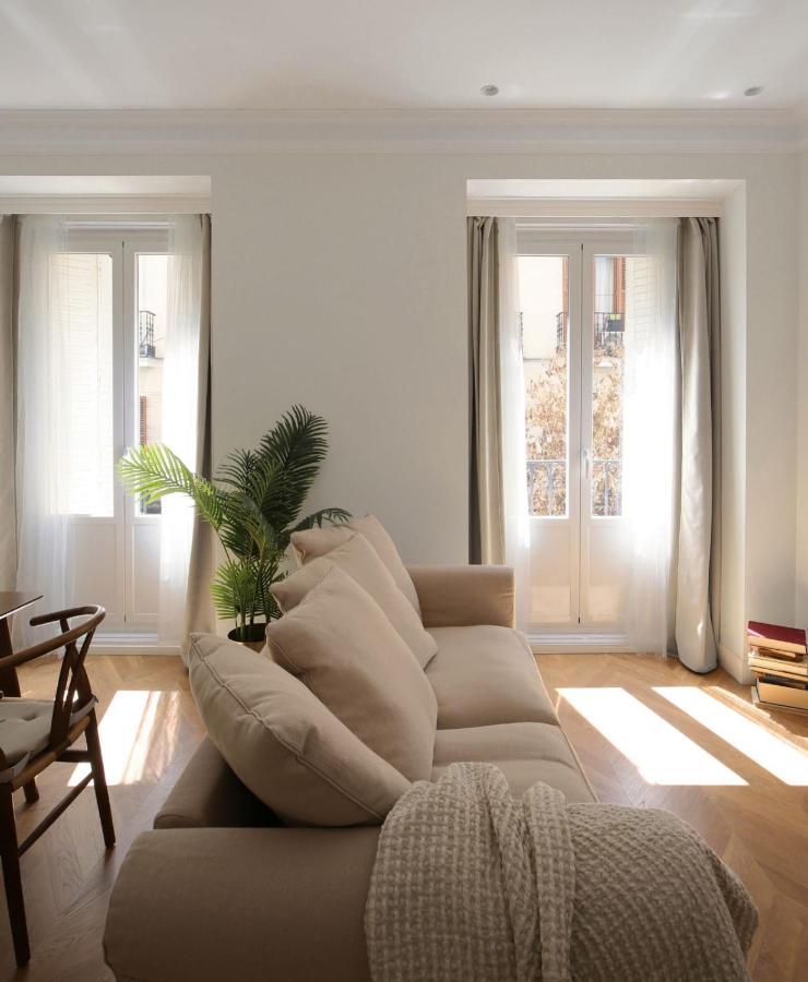 Deluxe Apartment Near Gran Via Madrid Luaran gambar