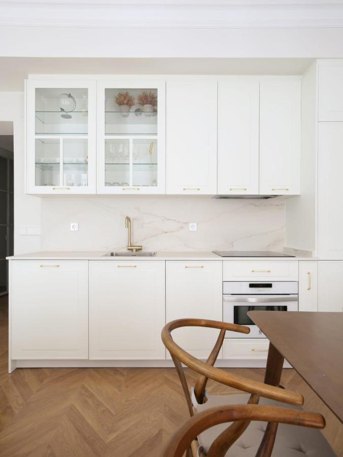 Deluxe Apartment Near Gran Via Madrid Luaran gambar